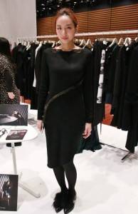 服裝品牌Athena Chuang設計師莊承華示範最新一季的服裝