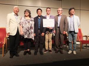 右から王瑞棋(Rick Wang)/台湾画廊協会 理事長、パク・ウホン(Woo Hong Park)/韓国画廊協会 理事長、ベンジャミン・ハンペ(Benjamin Hampe)/シンガポール画廊協会 代表、エドウィン・ラハルジョ(Edwin Rahardjo)/インドネシアジャカルタ画廊協会理事長、アナ・パパス(Anna Pappas)/オーストラリア画廊協会理事長、椿原弘也/全国美術商連合会 常務理事