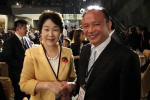 山形県の吉村美栄子知事(左)と宜蘭県の林県長