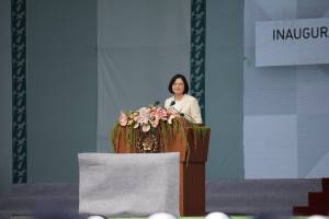 演説を行う蔡英文総統