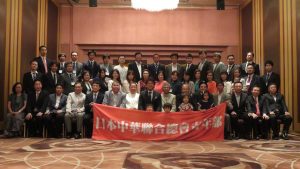青年部餐會前與代表處長官日本僑團會長等合照
