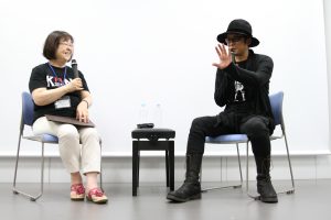 ゲストの永瀬正敏さん（右）と、聞き手のアジアンパラダイス・江口洋子さんⒸ杉山亮一