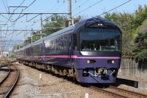ＪＲ東日本推出夏日限定的座敷列車（照片提供：ＪＲ東日本）