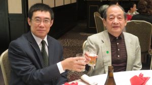旅日50年的加來俊貞醫師受到曹長青的演說而激勵