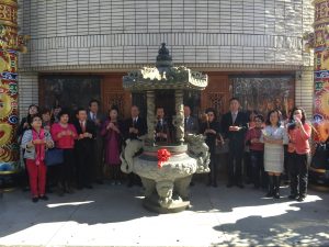 謝長廷吳新興及日本各僑領至媽祖廟參拜