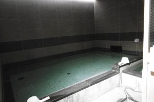男性用大浴池