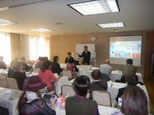 特別講演者新潟縣湯澤町觀光協會専務理事上村信男