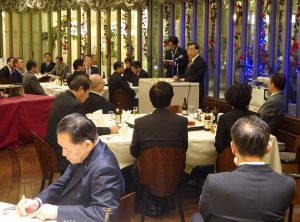 講演する駐札幌弁事処陳桎宏処長