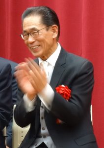 理事長羅辰雄出席畢業典禮當時，雖已身體不適，仍奮力為學生祝賀。