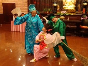 會員表演「戲鳳」、唱作俱佳，贏得熱烈掌聲。