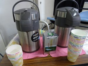 會場準備了台灣凍頂烏龍茶