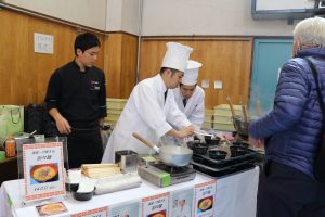 中華料理鐵人陳建一的擔擔麵攤位