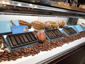 ブースにディスプレイされてるチョコレート