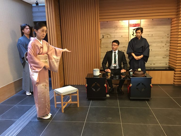茶の湯に学ぶ日本の心と文化(ＩＴＩ研修生福岡組)