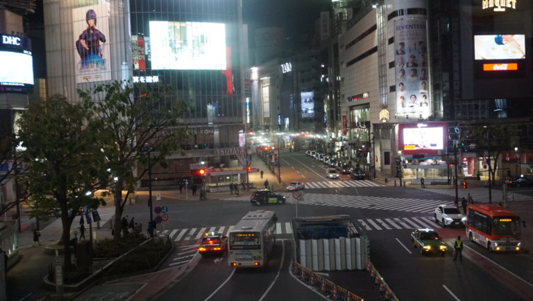 日本緊急事態擴大後首周末　外出人數大幅減少