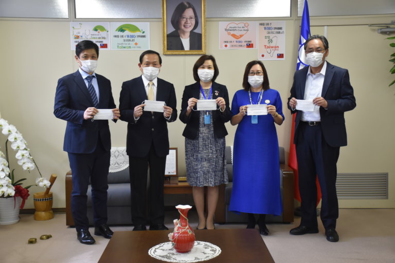 東京兩僑團寄附防疫用品 橫濱中華學院校長讚患難見真情