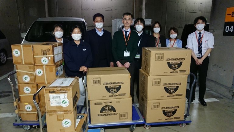 日本台商總會、東京商會與慈濟日本分會都廳捐口罩  助東京抗疫