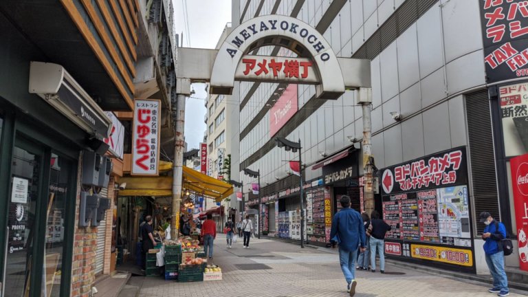 日本週末各地人潮增加　再次鬆懈令人憂