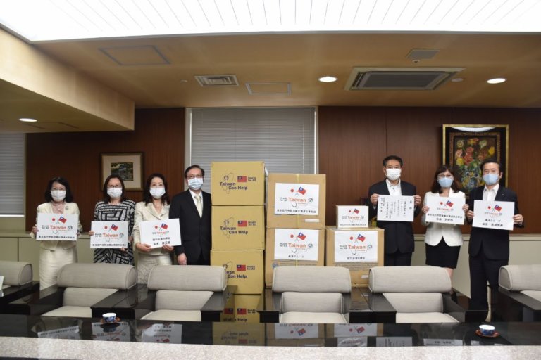代表處與僑團等捐贈防疫物資 供杉並區前線醫護防疫
