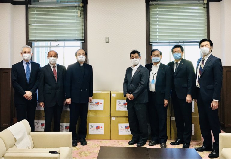 大阪和神戶教會熱心募捐醫療物資