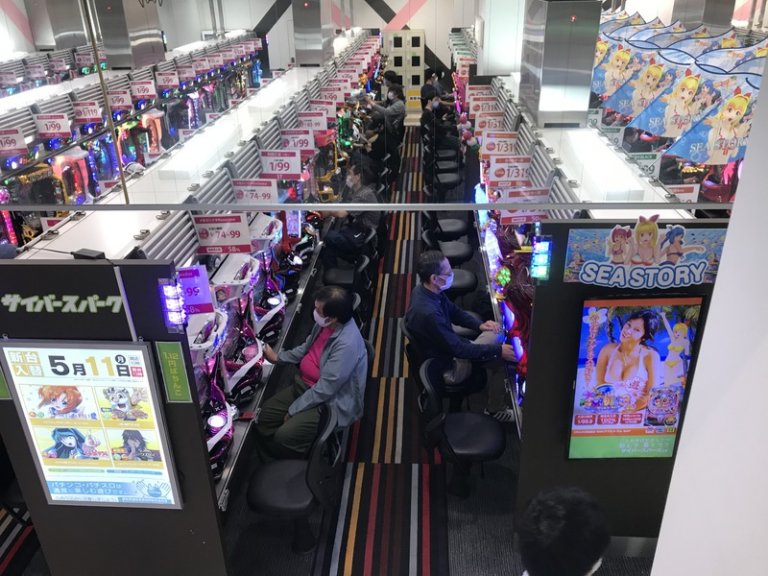 東京警報解除 卡拉OK網咖等店今重啟營業