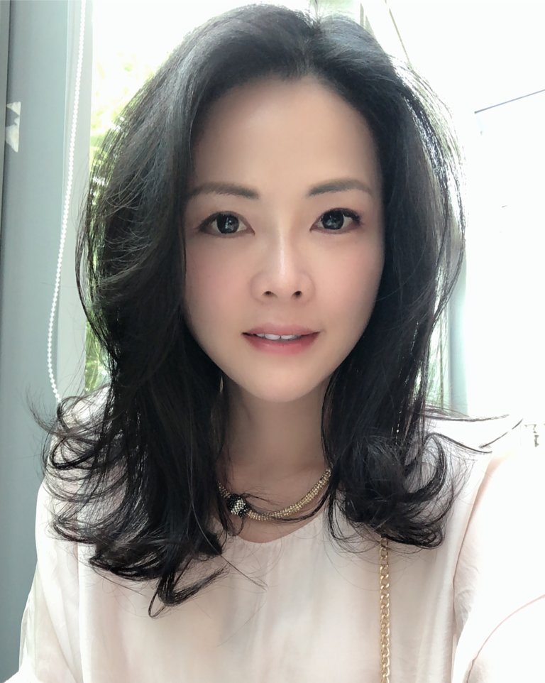 台灣藝術之光-丞雨奪下韓國亞細亞美壇最高榮譽抽象畫“大獎”