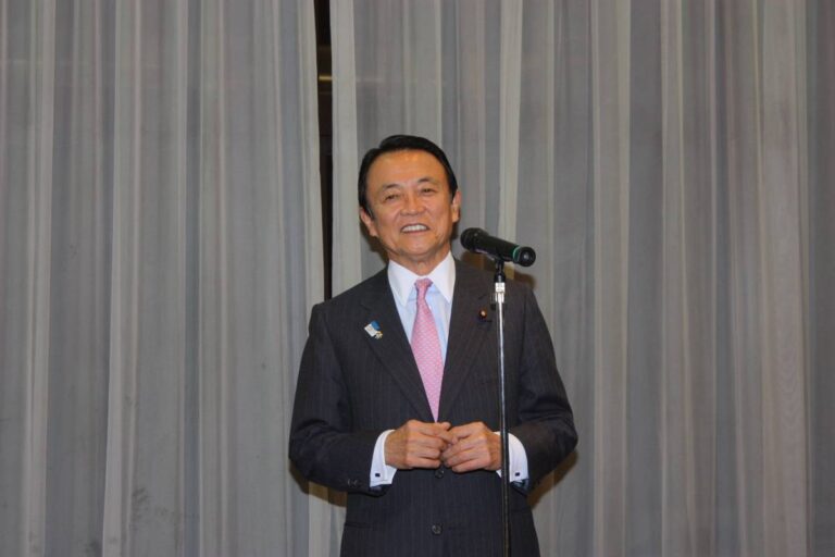 台湾侵攻を想定に「日米で防衛」～限定的集団的自衛権も視野