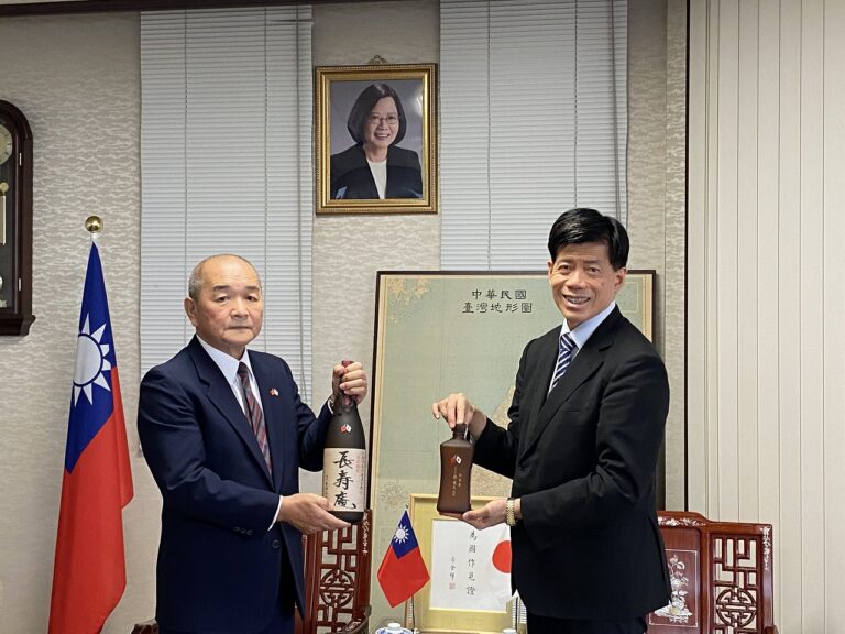 日本の食文化のひとつである和(なごみ)の焼酎を台湾に届けたい