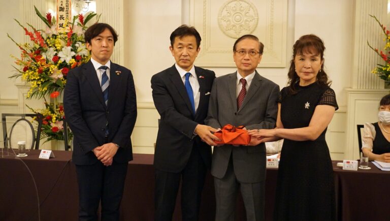 日本中華聯合總會新傳承　朱恭亮接任第三十九屆會長