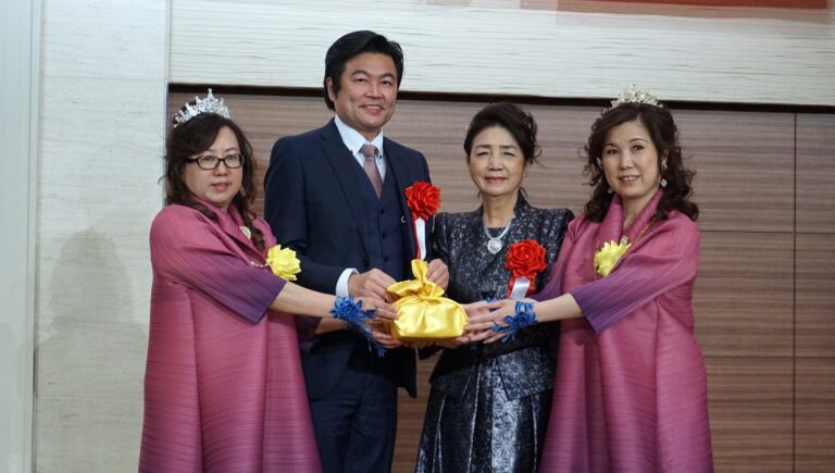 世華日本分會交接大會　紀秋美接任第十屆會長