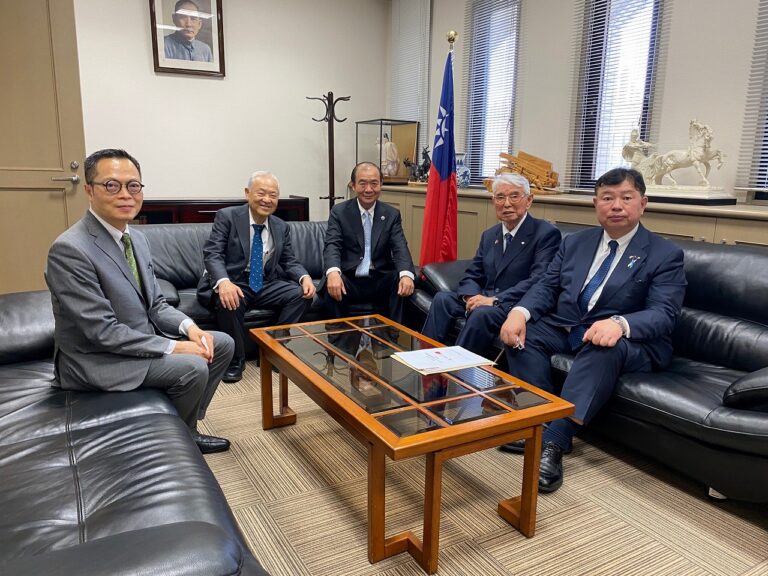 日台ロータリー親善会議の大島総裁が福岡領事館を訪問