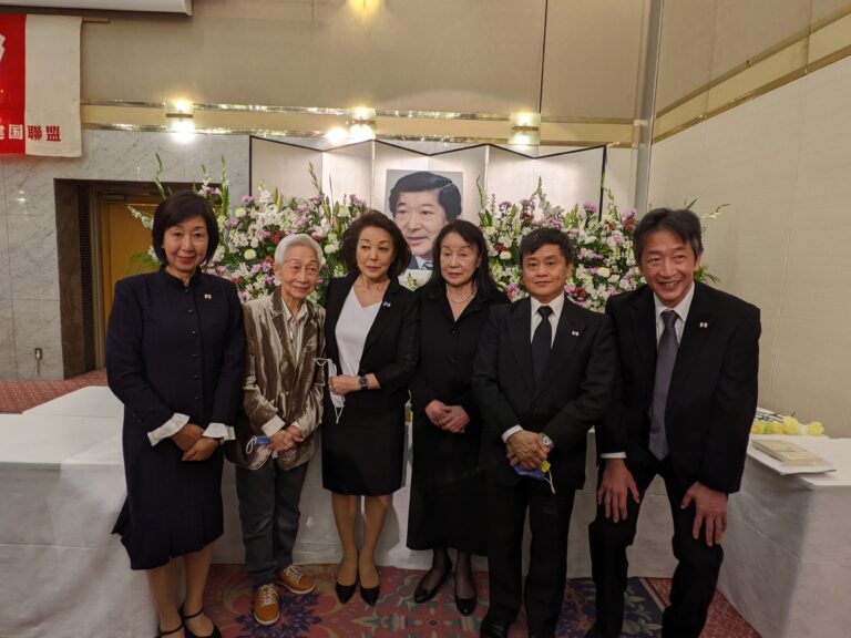 宗像隆幸さんを偲ぶ会が2年越しに開かれる