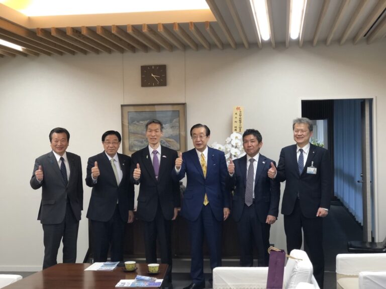 大阪弁事処向明徳処長が富山県知事と会談「日台の交流を密に」