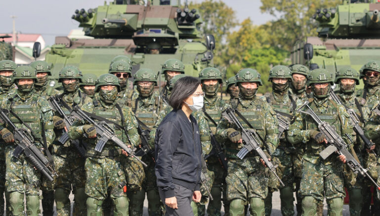 中国が台湾周辺で軍事演習　台湾けん制か