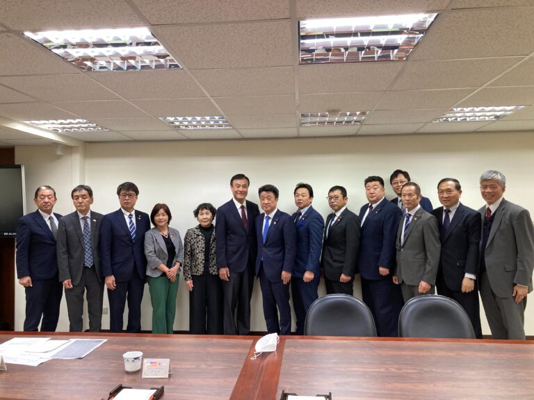 豊前市議員訪問団が台湾訪問　半導体産業を参観