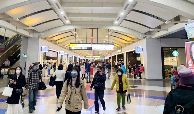 台湾、新型コロナ軽症者の隔離義務を免除～3/20から