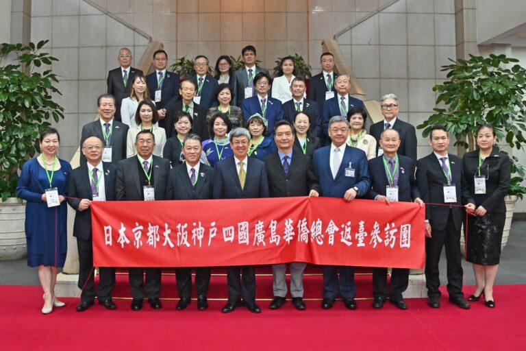 日本僑界參訪團拜會行政院與立法院 陳揆與游院長高度讚賞僑胞貢獻