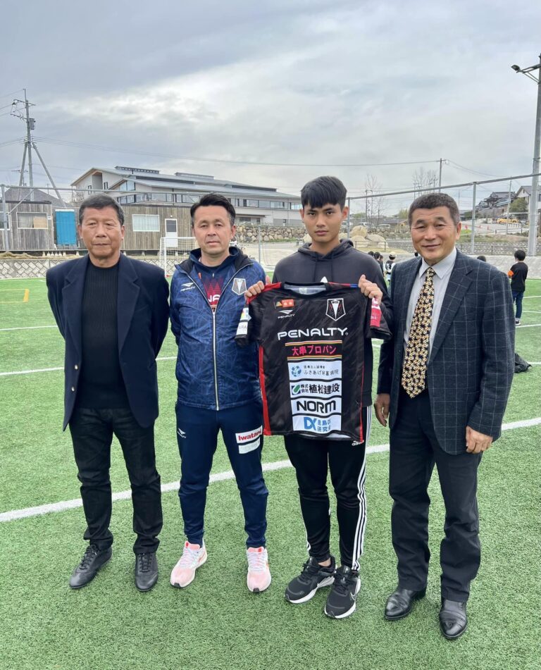 台湾サッカー選手が九州クラブに入団