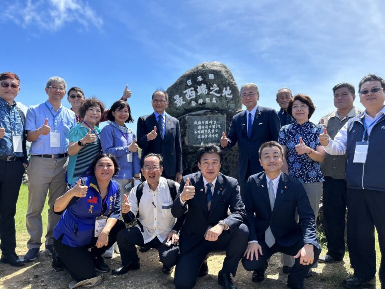 【台湾ニュース】台湾立法院長、フェリーで与那国日帰り訪問　日華懇古屋会長も同乗