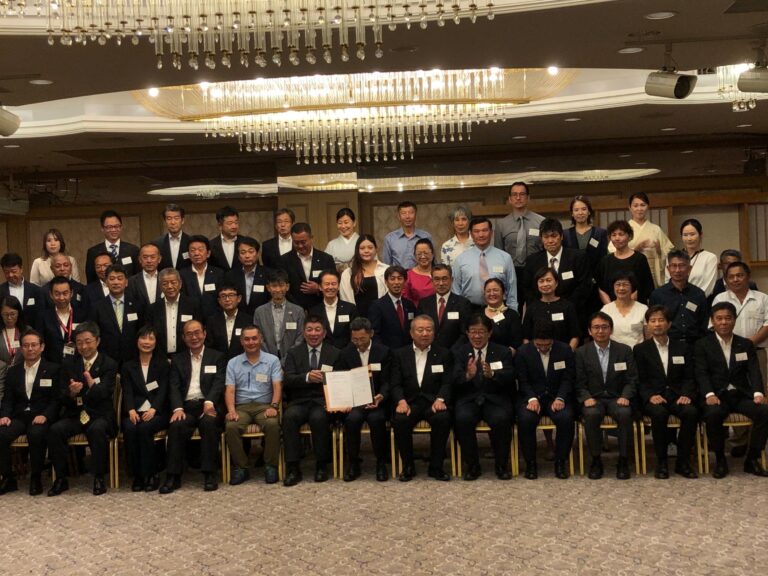 駐福岡台湾総領事の陳銘俊夫妻が「高雄観光協会」と「人吉球磨観光地活性化協議会」との包括連携協定調印式に出席！