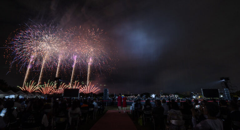 台湾国慶花火大会が台中で開催（動画あり）