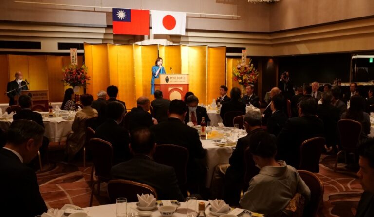 橫濱辦事處張淑玲處長出席神奈川縣日華親善協會新年會