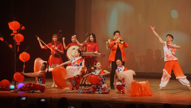 僑委會春訪團東京公演　當代樂坊精彩演出獲滿堂彩