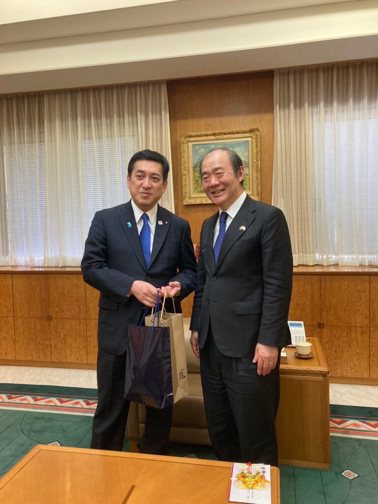 駐福岡辦事處陳銘俊處長轄訪鹿兒島　促進地方多元交流