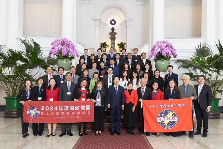日總返國致敬團晉見副總統賴清德　獲勉勵台日合作共創雙贏
