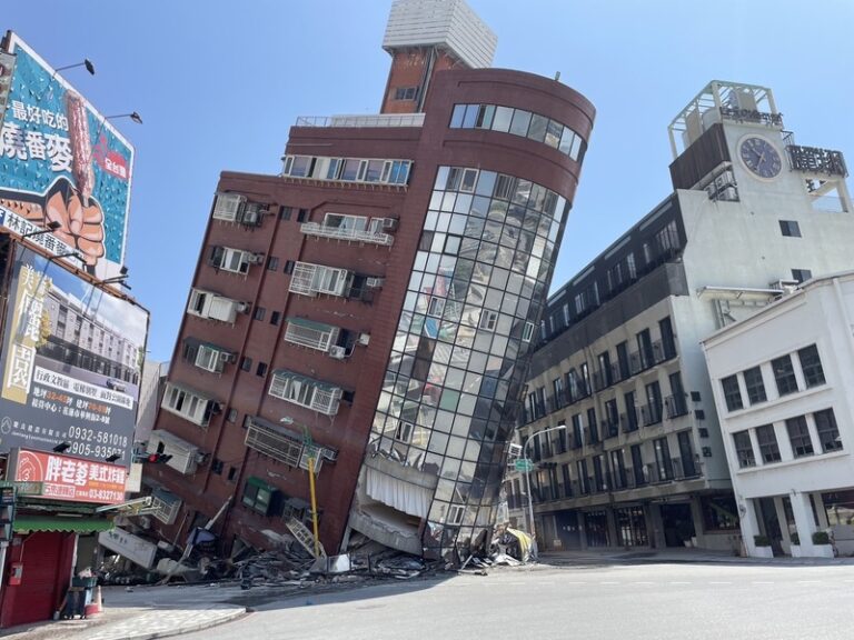 台湾東部沖M7.2の地震　花蓮県で6強、台湾全体で影響
