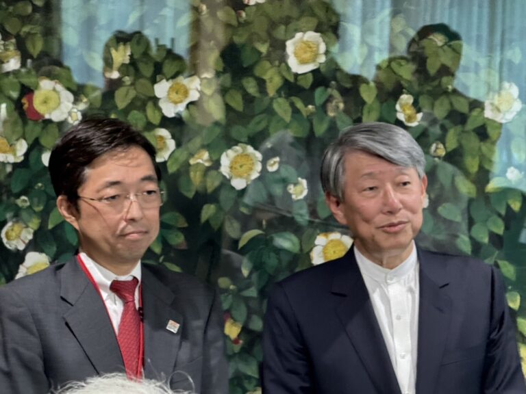 木村知事と郭経済部長が意見交換　熊本にサイエンスパークの実現性