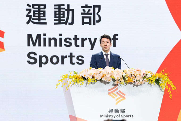 初代の運動部長は東京五輪とパリ五輪で金メダルを獲得している李洋氏
