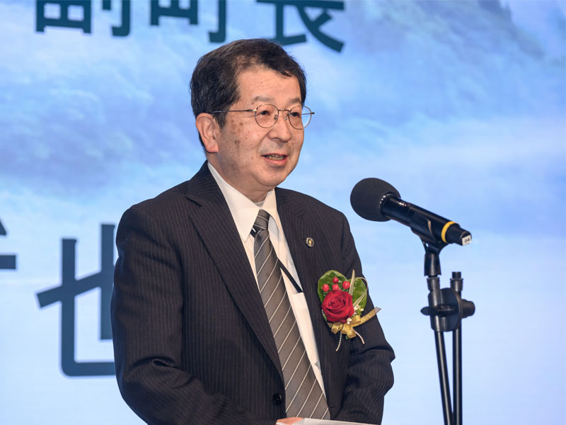 福島縣金山町副町長栗田哲也出席「台北捷運 × 福島只見線〜鐵道串起心之旅」開幕活動並致詞,分享只見線復興歷程與地方創生願景,深化台日鐵道文化交流與城市合作連結。圖 / 主辦單位