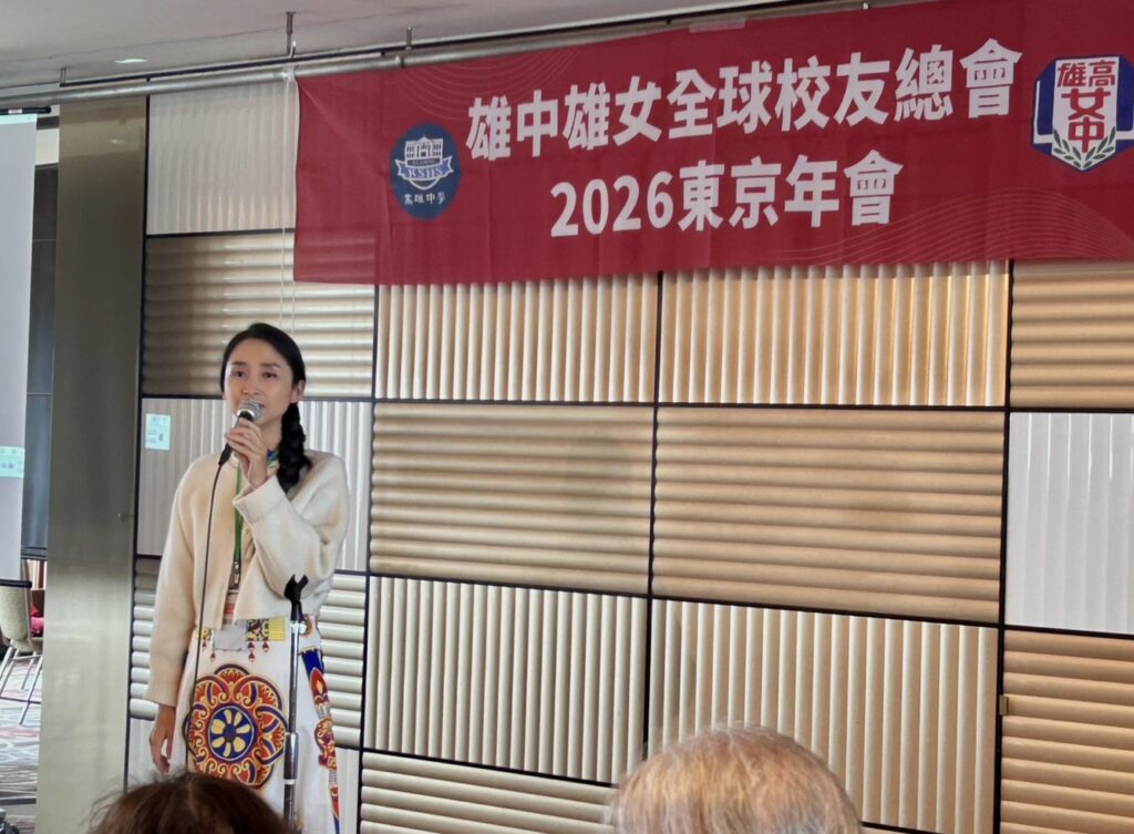 台灣歌手陳珍儀精彩演唱台語創作歌曲